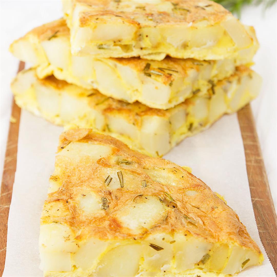 Potato frittata with rosemary and cheese
