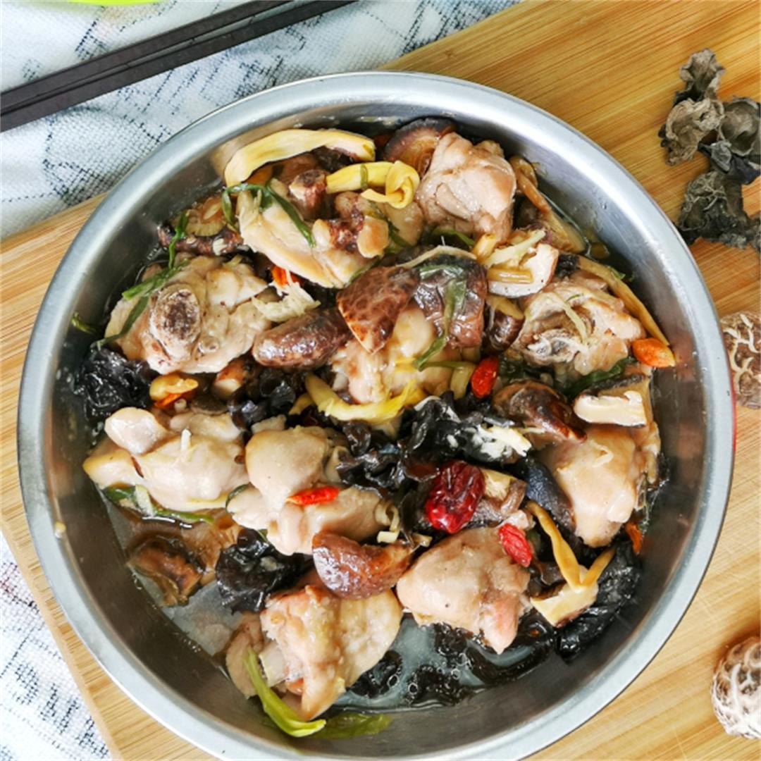 Steamed chicken (Chinese style)