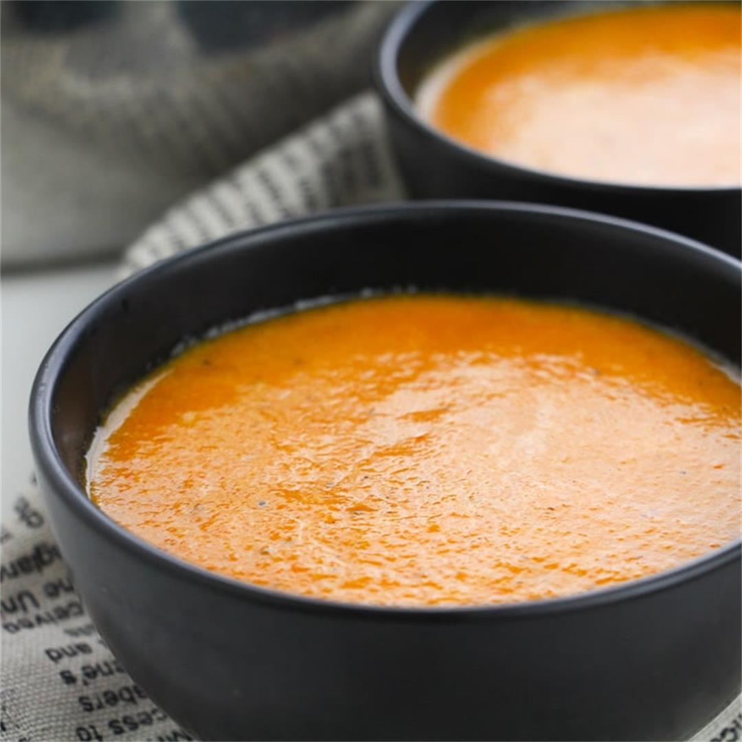 Easy Roasted Red Pepper Soup
