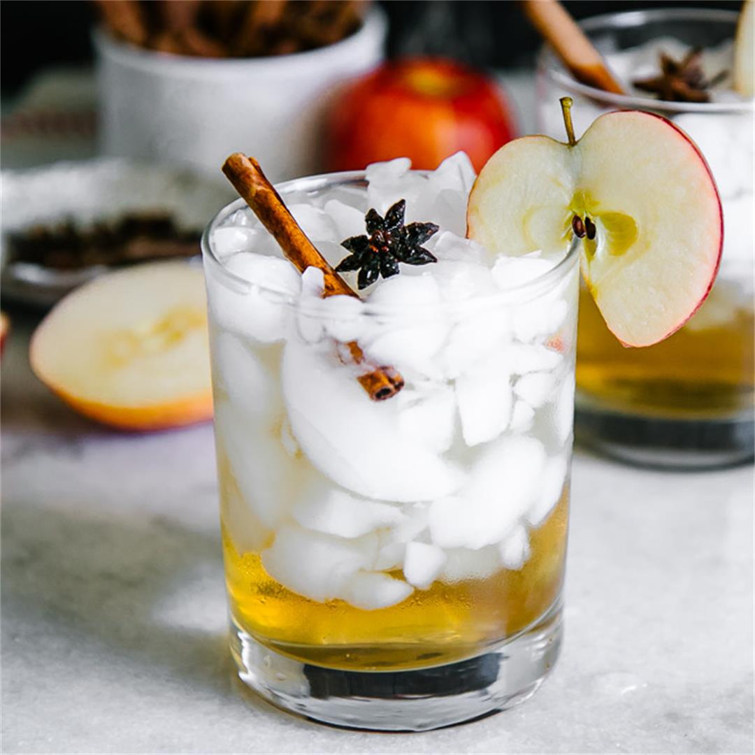 Cinnamon Apple Cider Spritzer