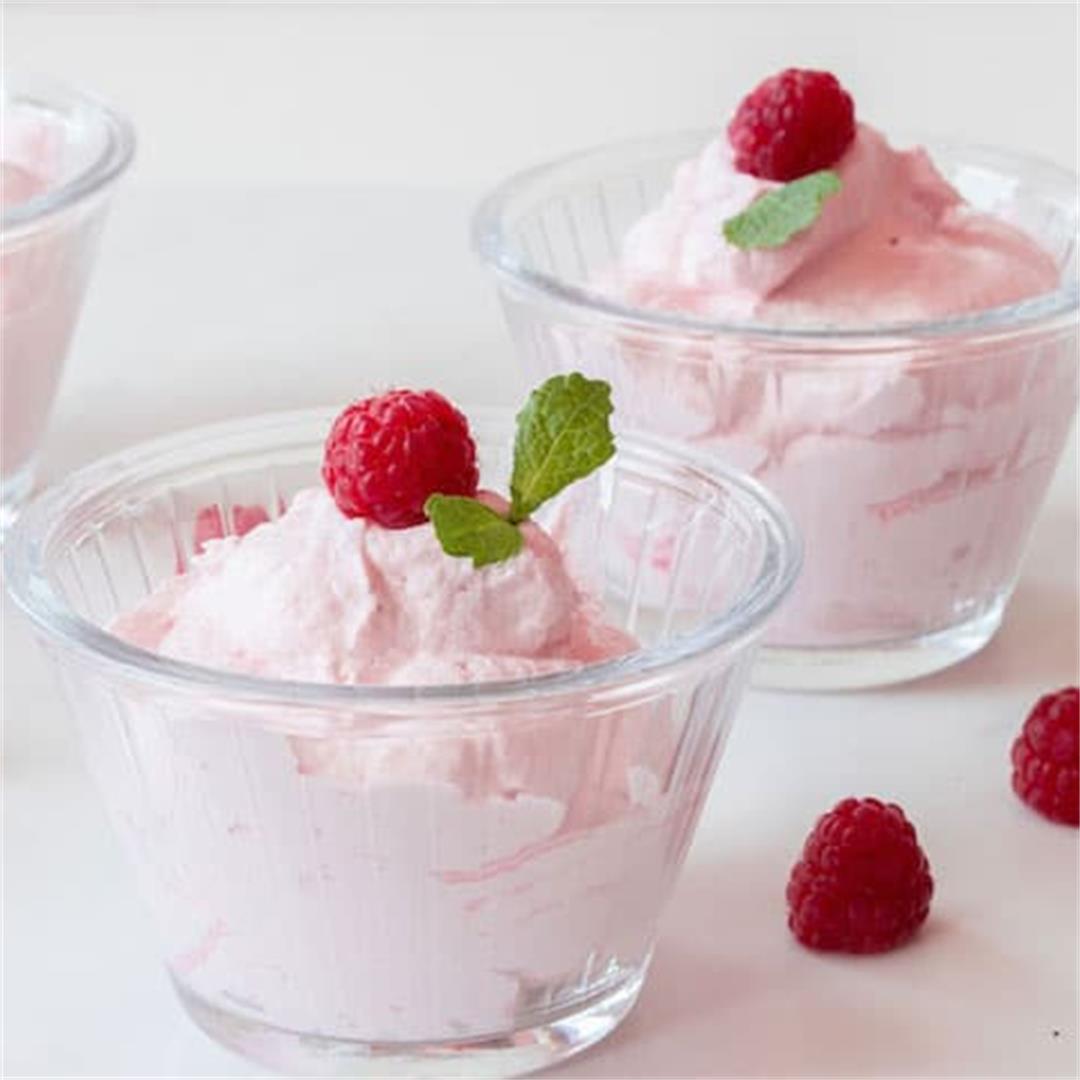 Low Carb Raspberry Mousse with Stevia Sweetener