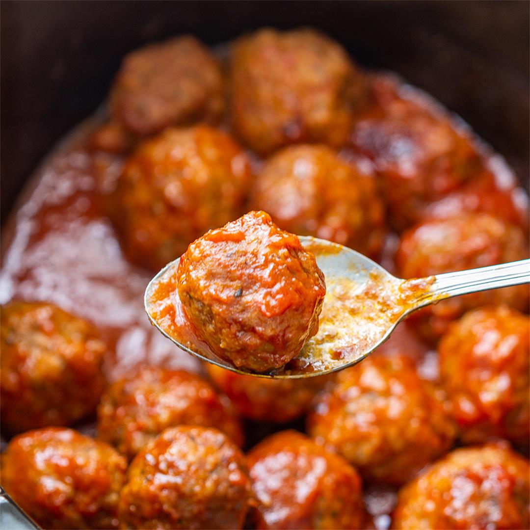 Slow Cooker Sweet and Spicy Meatballs