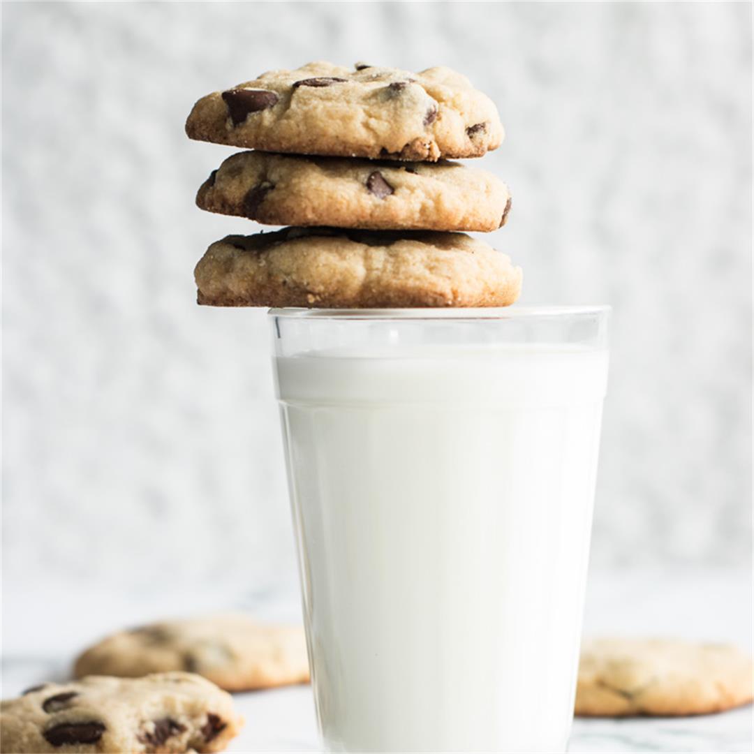 Quick 30 Minutes Chocolate Chip Cookies – Milk and Pop