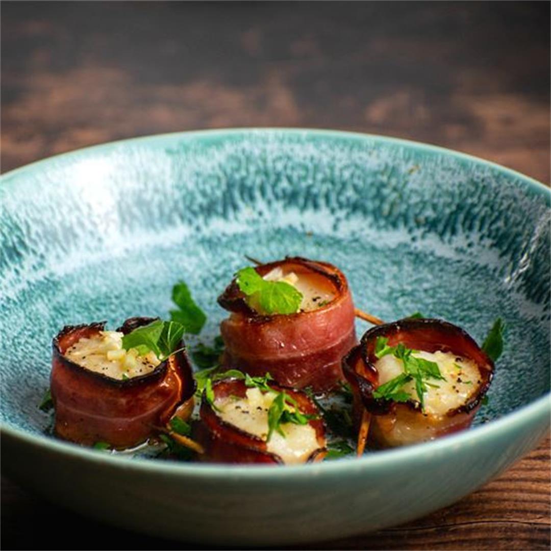 How to Cook Scallops Wrapped in Bacon