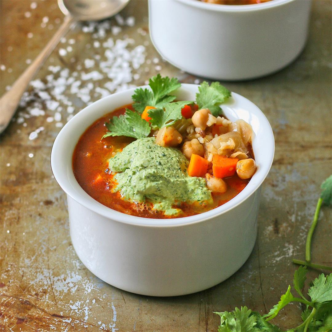 Spicy chickpea and bulgar wheat soup