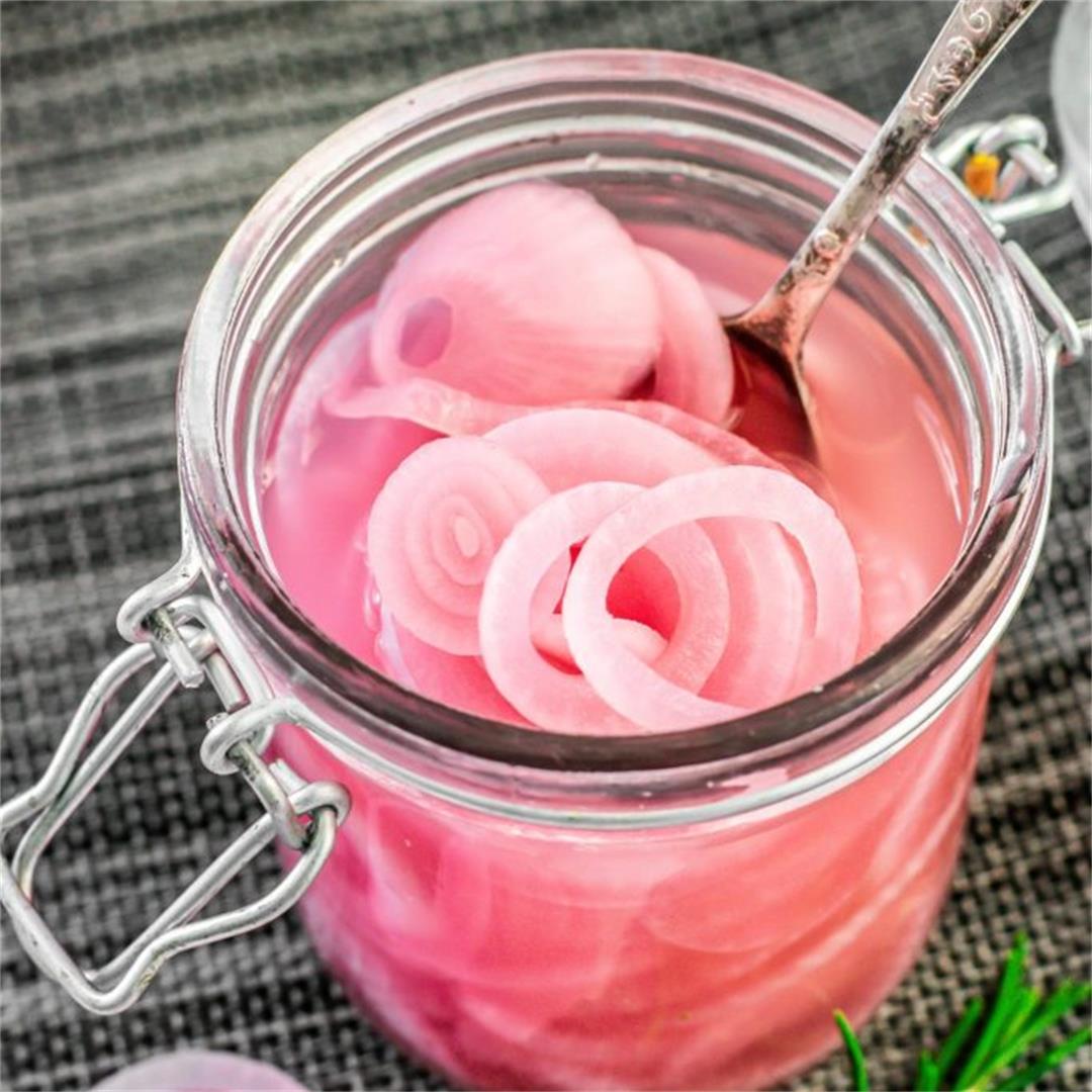 The Easiest Fermented Red Onion