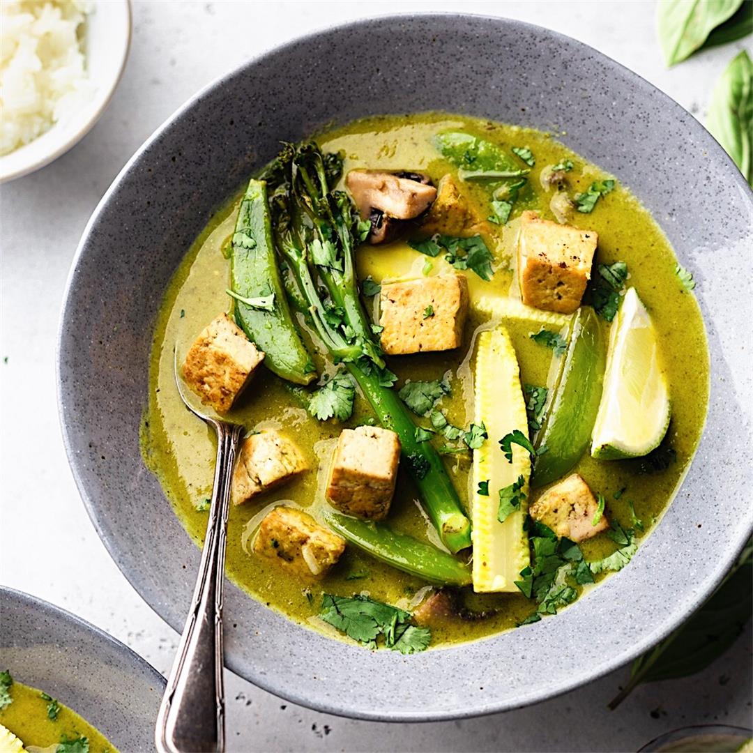 Thai Green Curry with Tofu and Vegetables