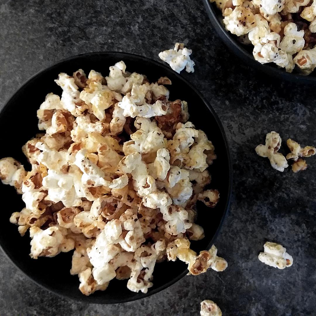 Mulled Sweet Popcorn with Ham Drippings