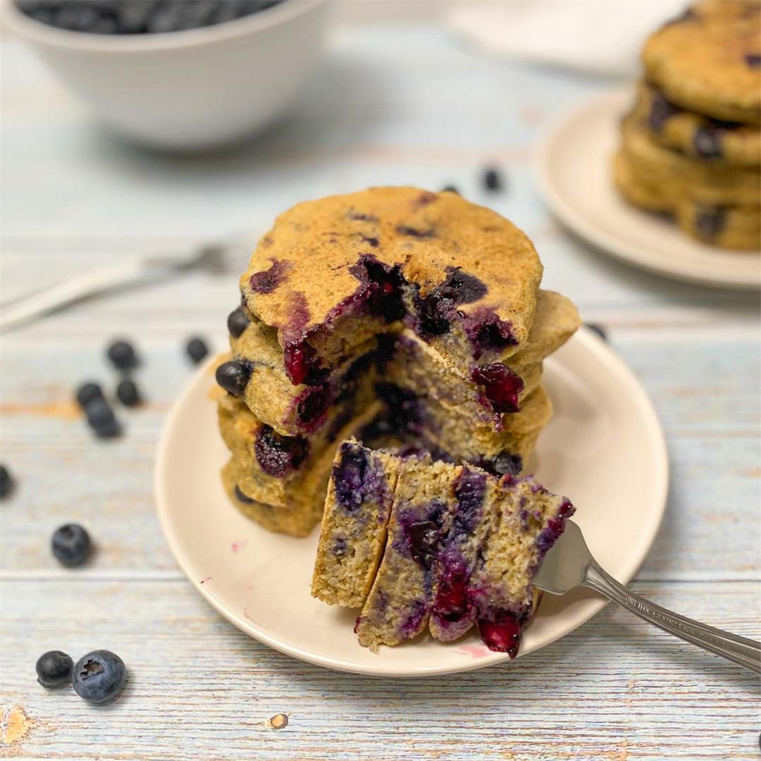 Healthy Blueberry Pancakes [GF]