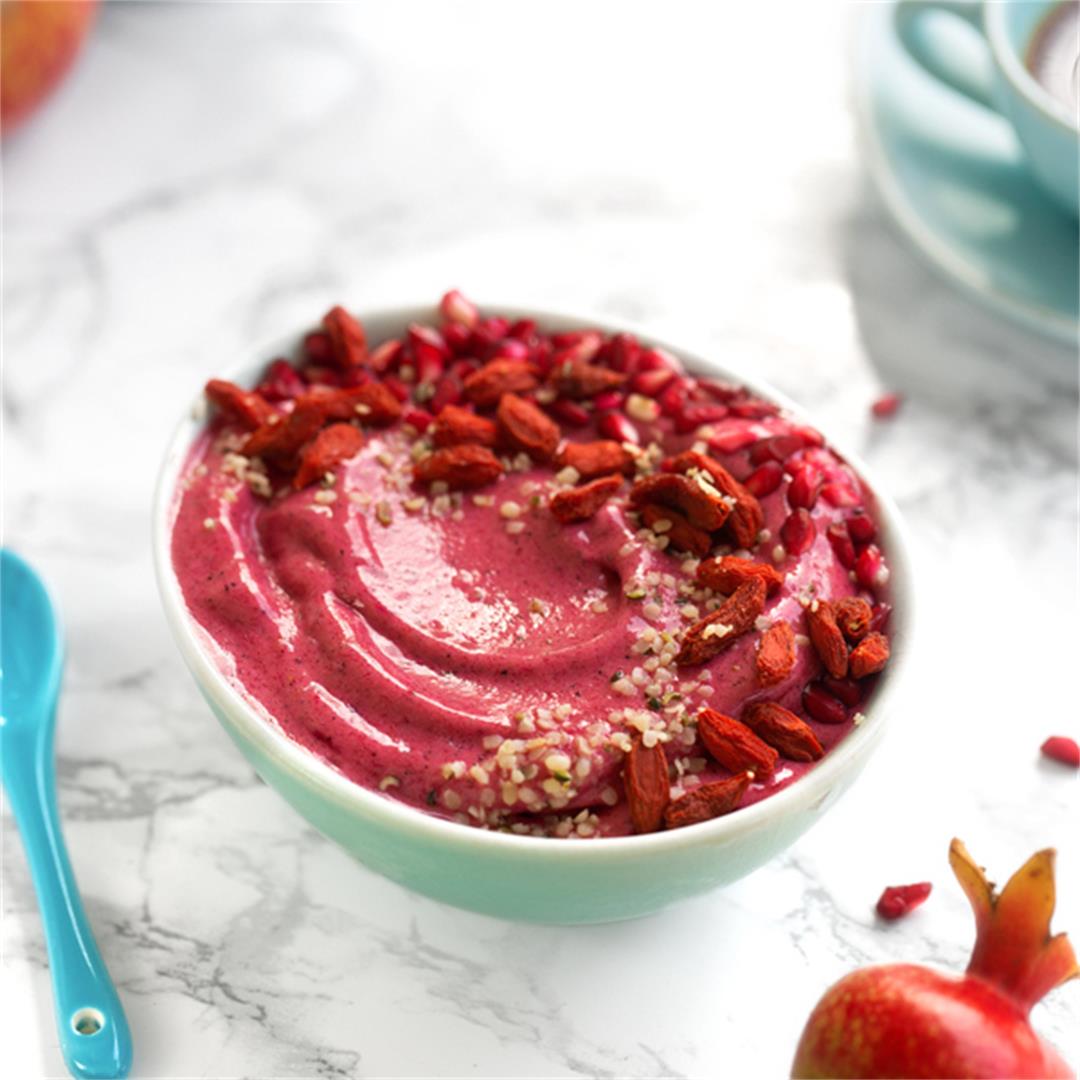 Pink Pomegranate Smoothie Bowl