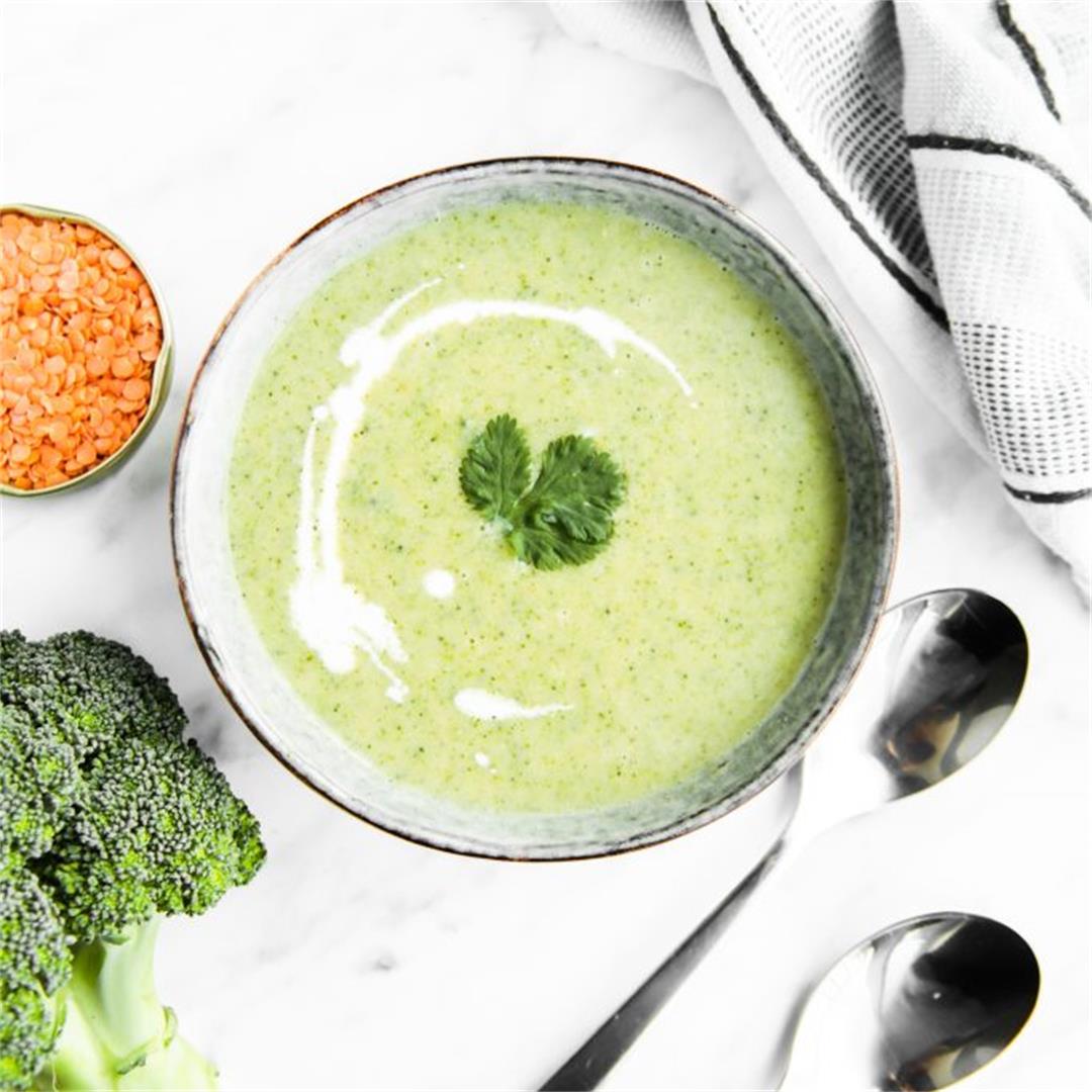 Broccoli soup with lentils