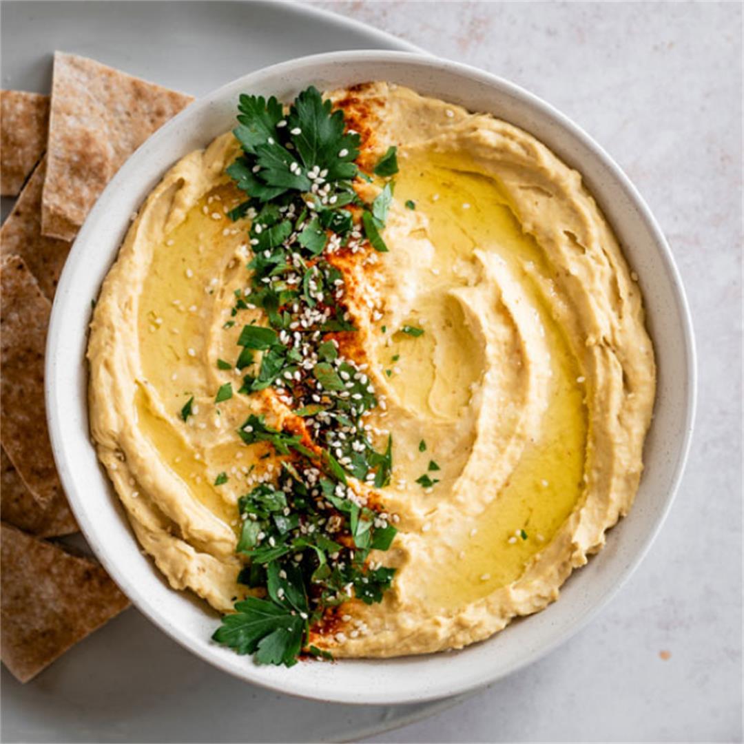 The Best Basic Hummus
