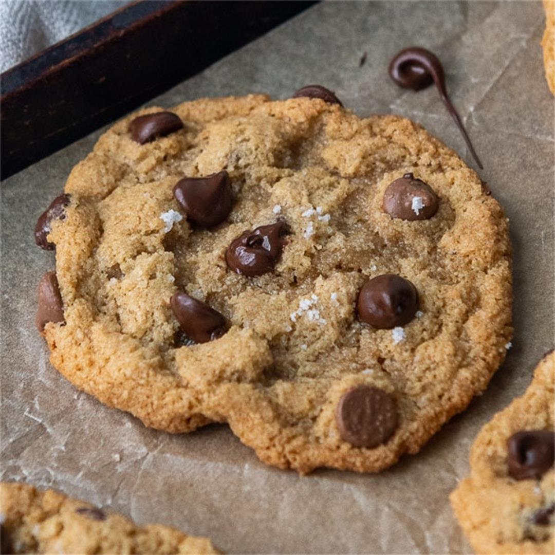 Chewy Almond Flour Chocolate Chip Cookies