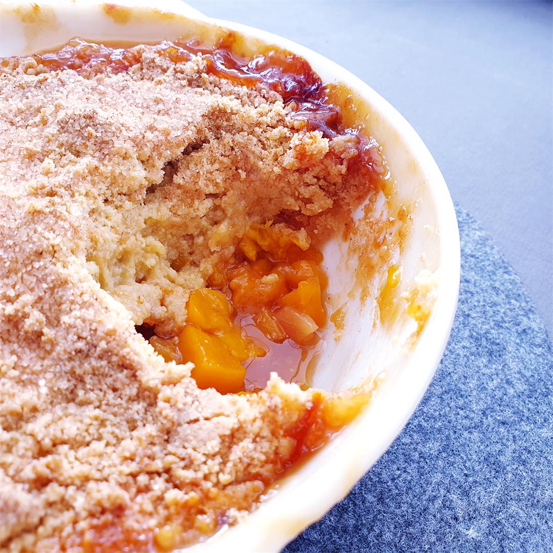 Peach and Ginger Crumble