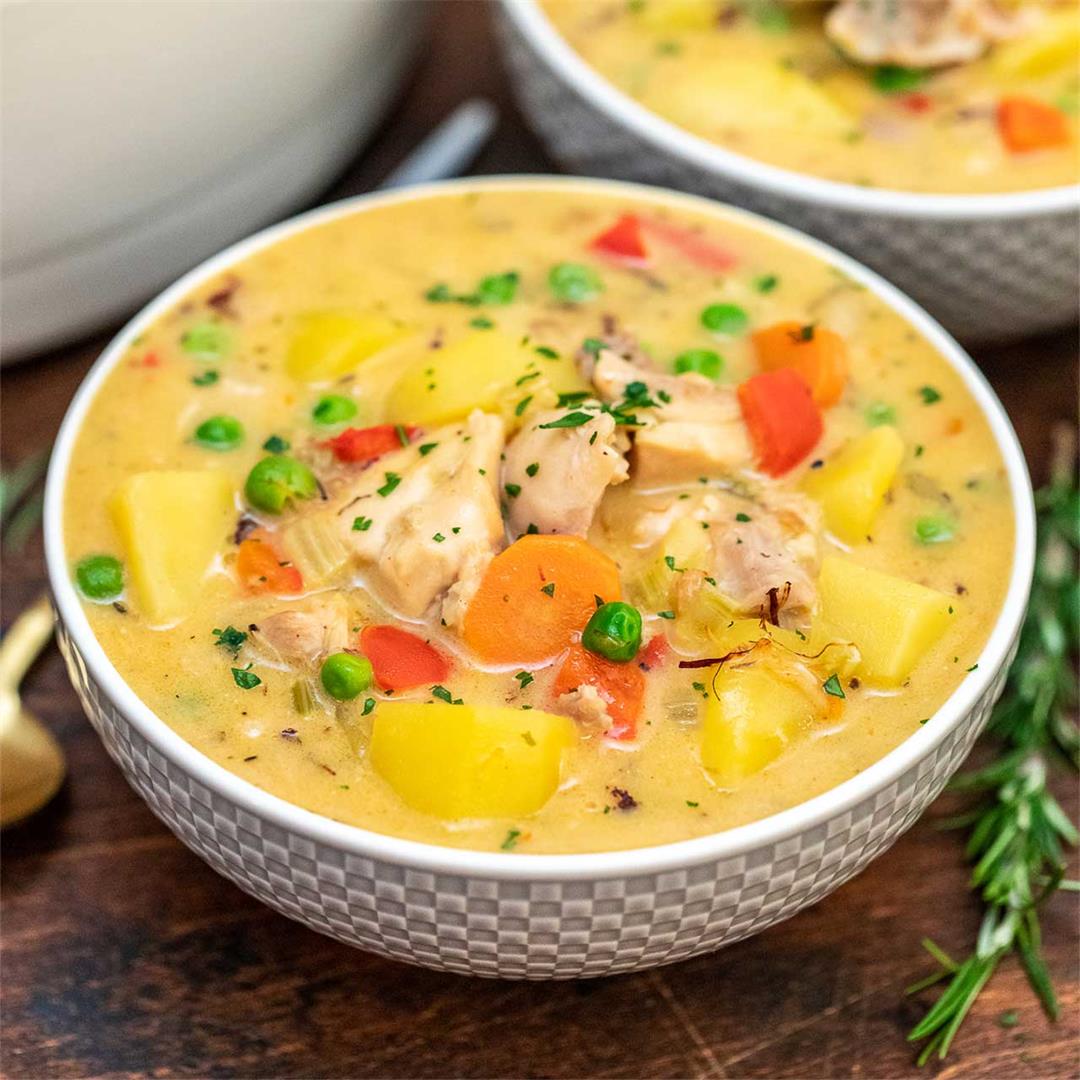 Hearty and Creamy Chicken Stew