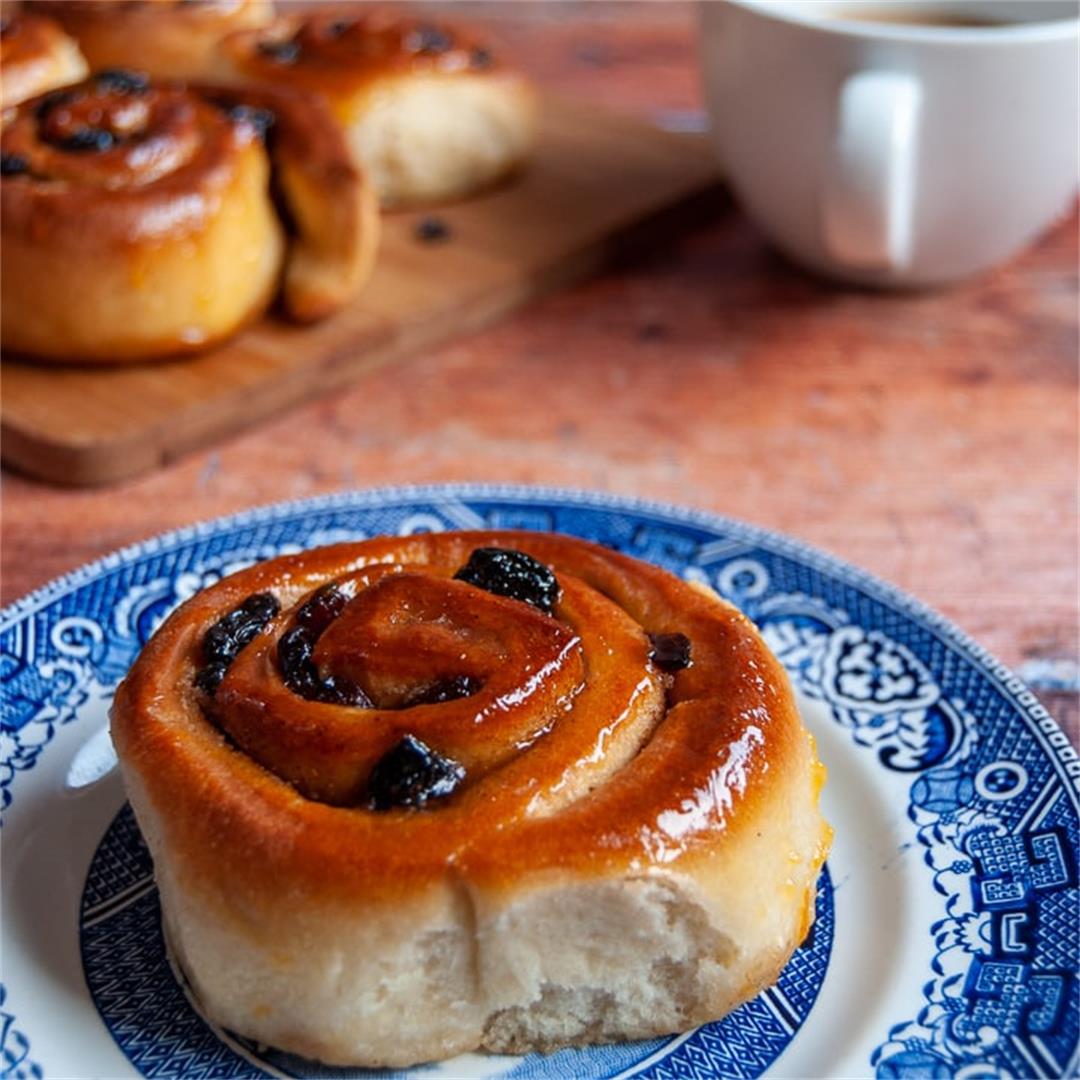 How to make Chelsea Buns