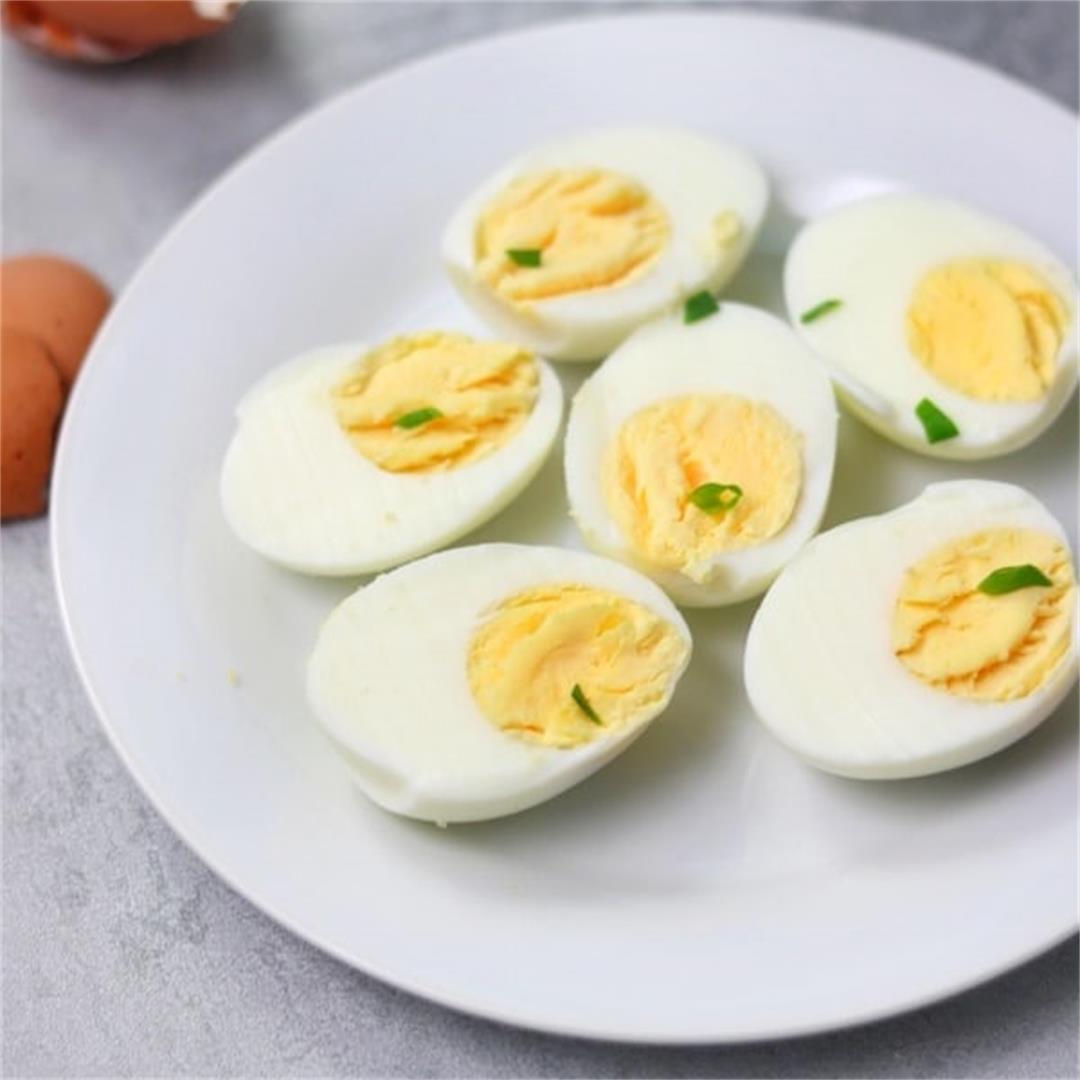 Instant Pot Boiled Eggs (Hard and Soft Boiled Eggs)
