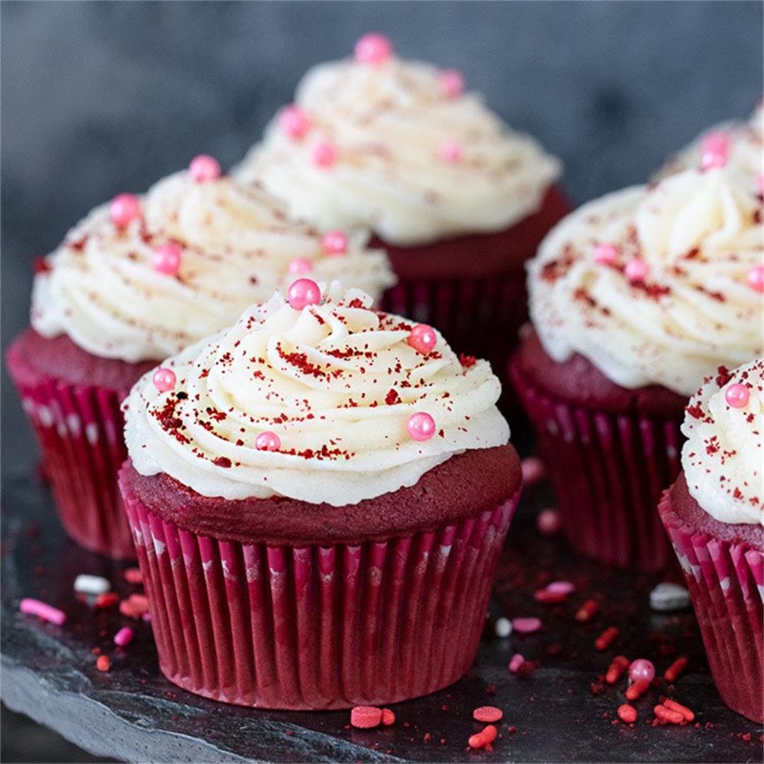 Eggless Red Velvet Cupcakes (Vegan red velvet cupcakes)