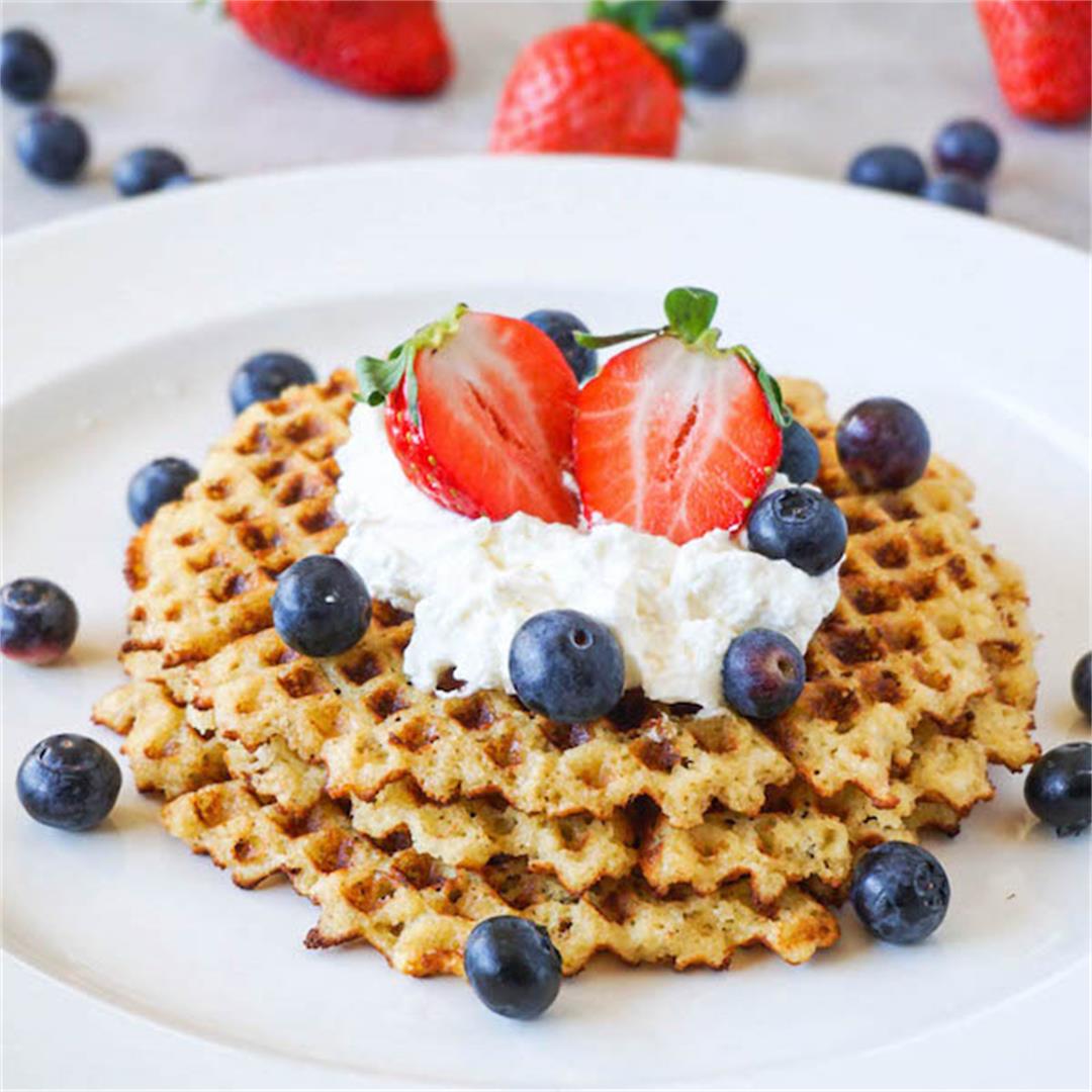 Easy low-carb waffles recipe