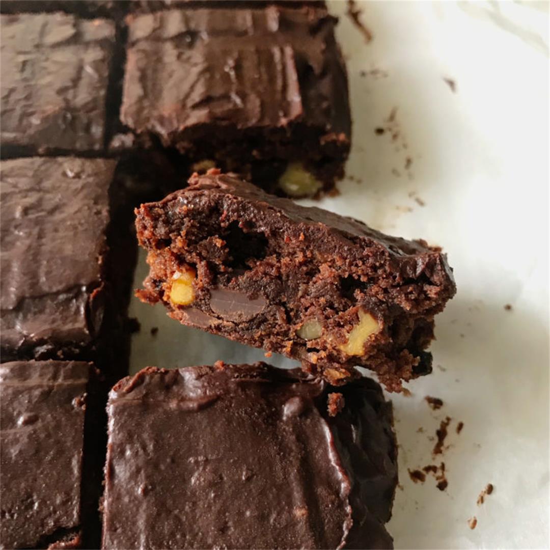Cocoa Brownies w/ dark chocolate ganache