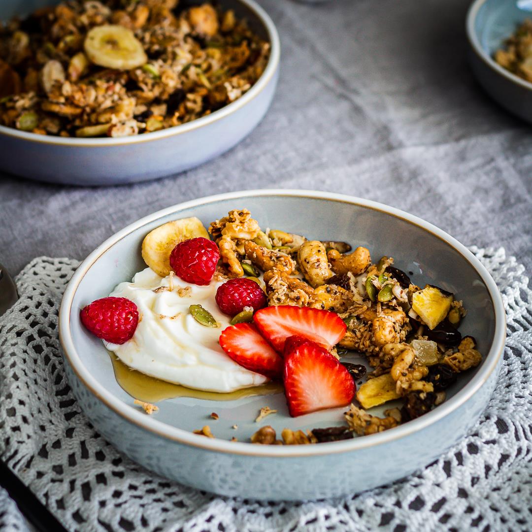 Easy Grain-Free Granola with Nuts, Seeds & Coconut