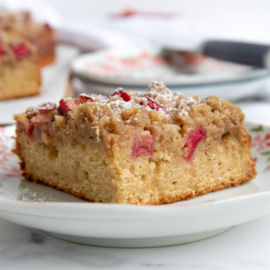 Rhubarb Crumb Cake