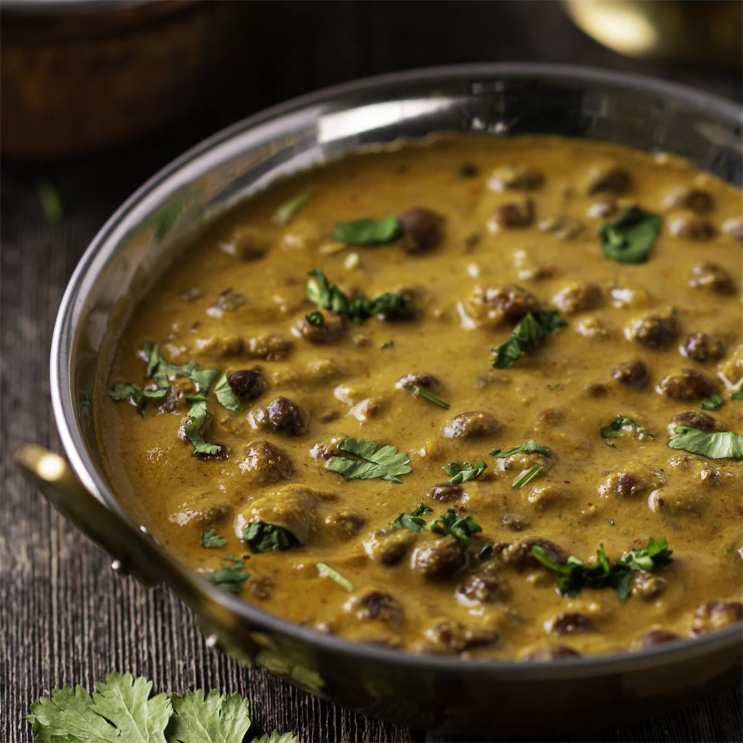 Black Chickpeas Curry in Instant Pot