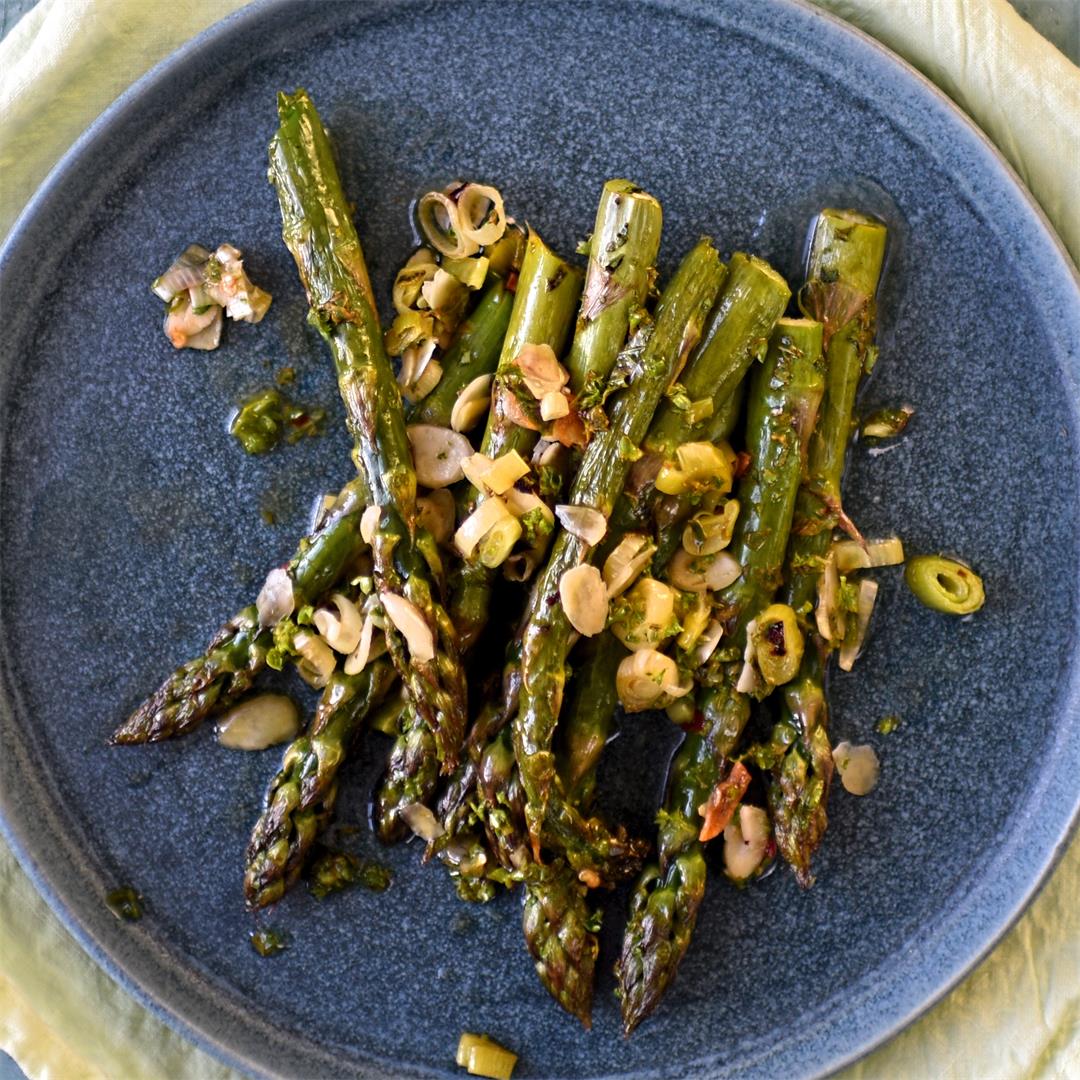 roasted asparagus with almonds