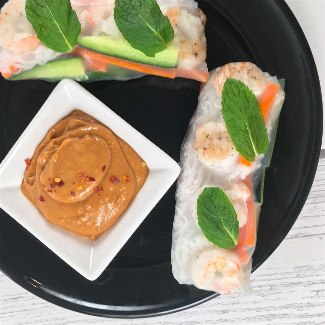 Fresh Spring Rolls with Shrimp and Peanut Sauce
