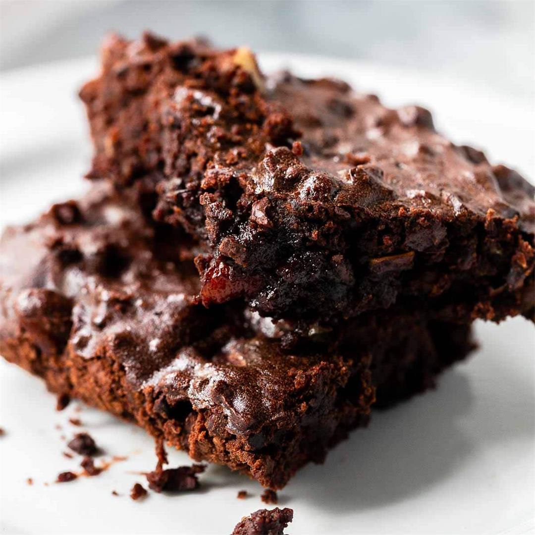 How To Make Easy Homemade Brownies