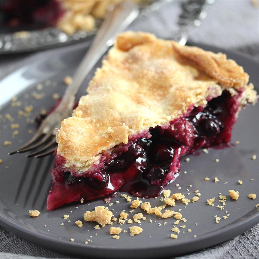 Rhubarb Blueberry Pie (Double Crust Pie)