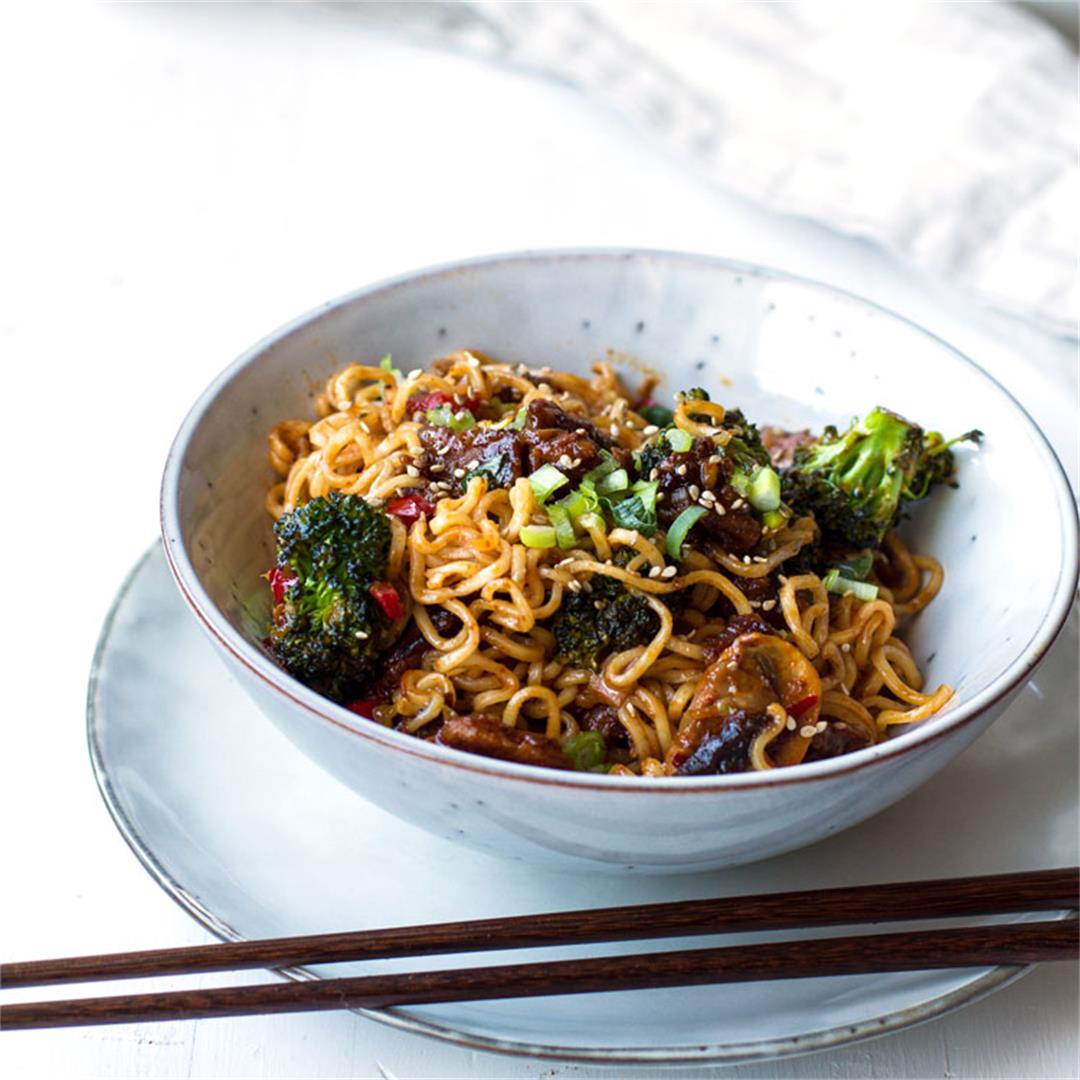Quick Sweet and Spicy Pork Stir Fry with Noodles