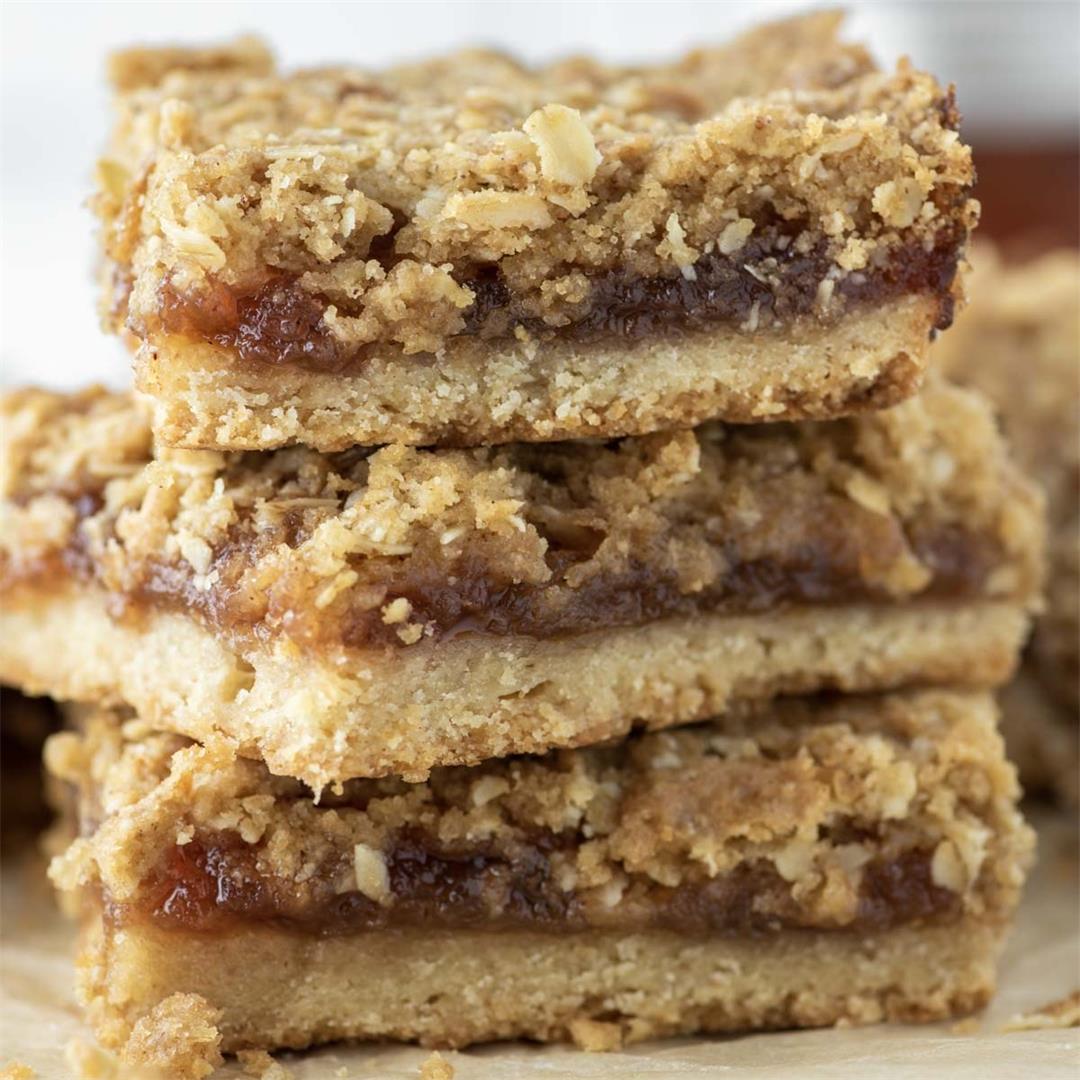 Jam Bars with Crumble Topping