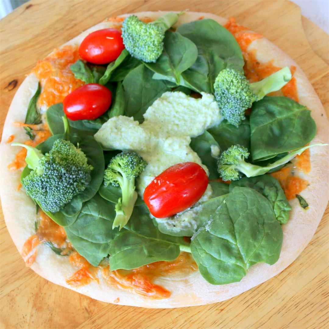Green Healthy Spinach Pizza