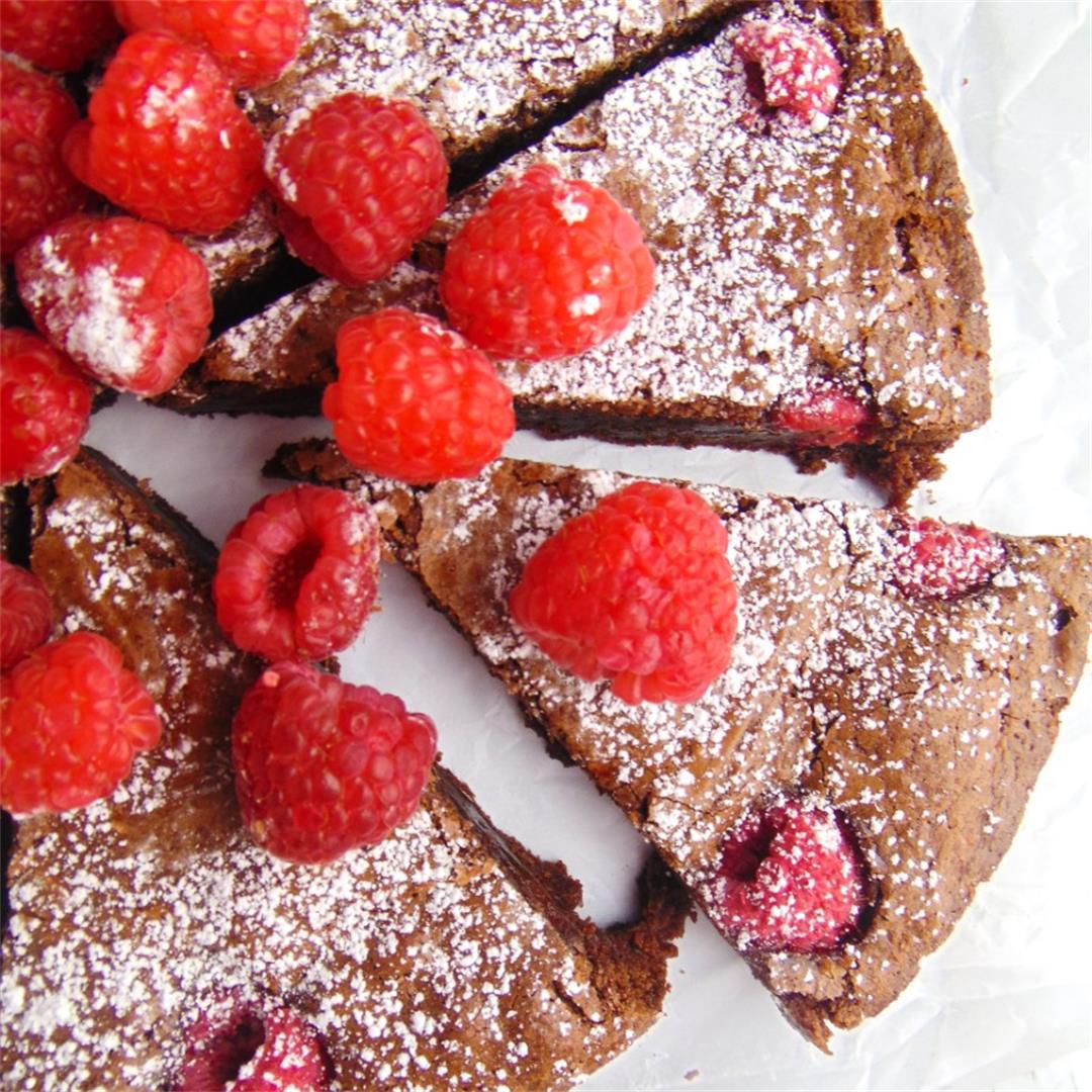 Chocolate Raspberry Brownie Cake