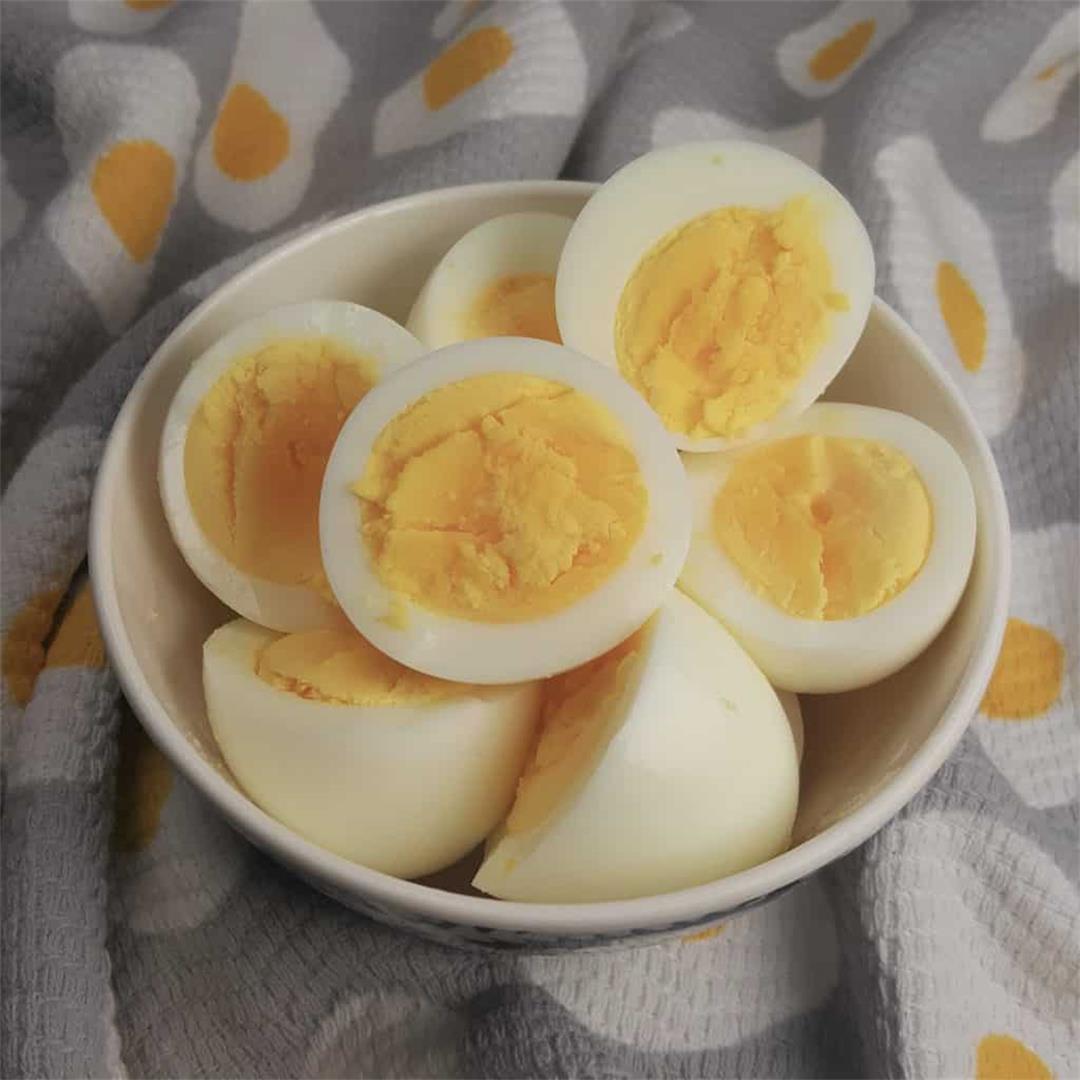 Air Fryer Hard Cooked Eggs works and works well.
