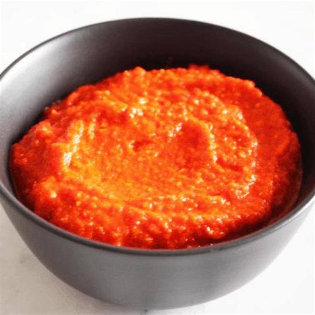 Red Chilli Paste - It's Not Complicated Recipes