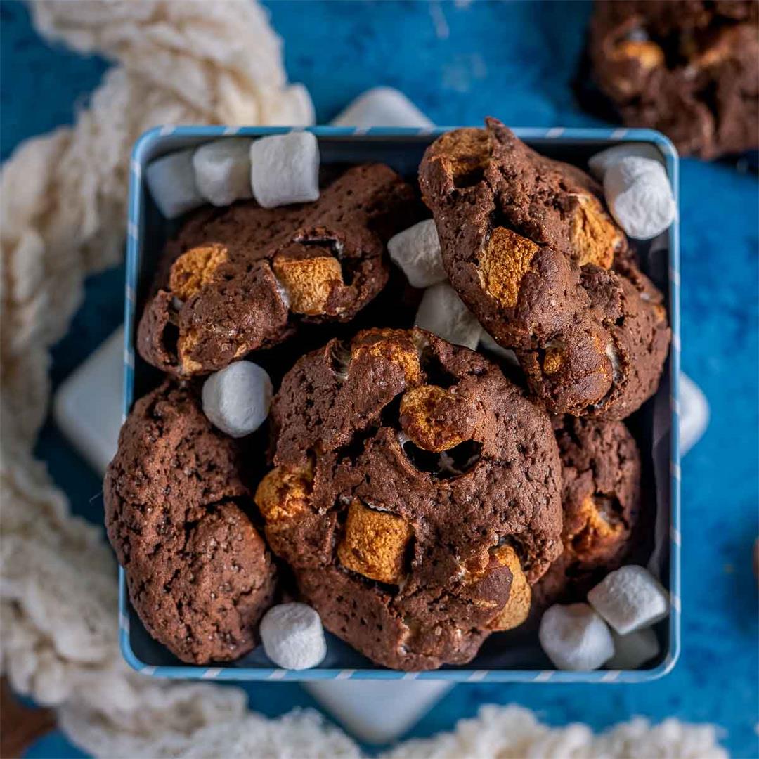 Vegan Marshmallow Chocolate Cookies