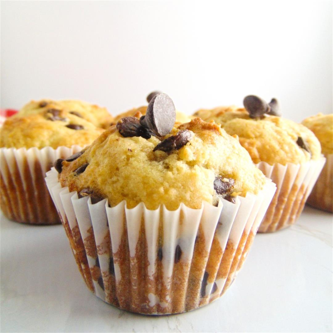 Easy Chocolate Chip Muffins