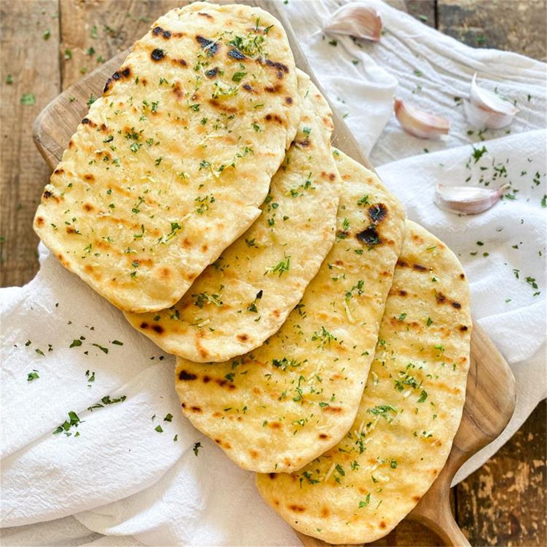Incredible 5-MINUTE Garlic Flatbread Recipe