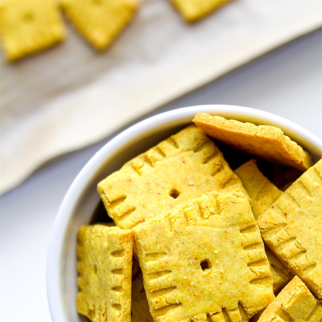 Vegan & Grain-Free Cheese Crackers