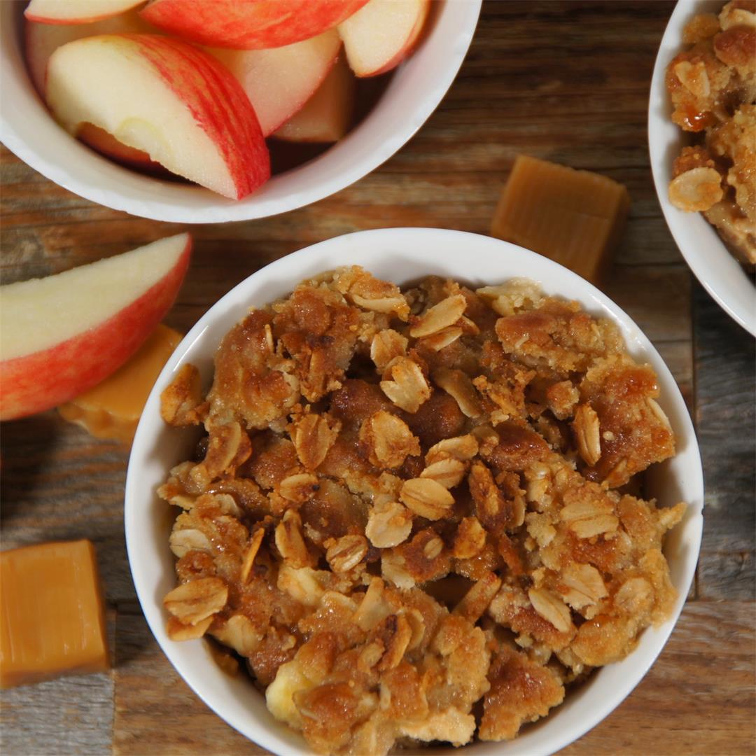 Caramel Apple Crisp — Land of 10,000 Recipes