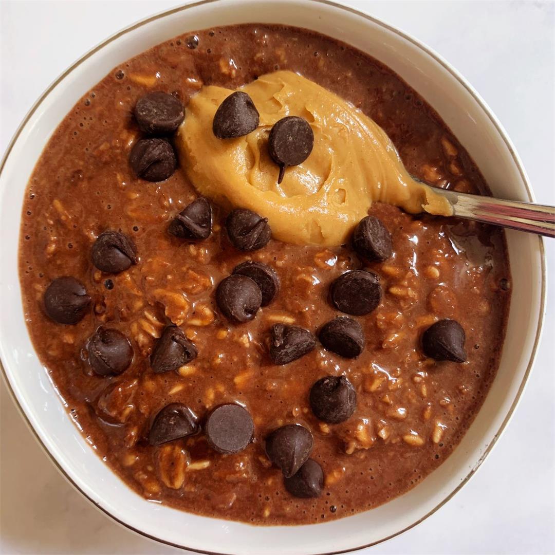 Chocolate Peanut Butter Protein Overnight Oats