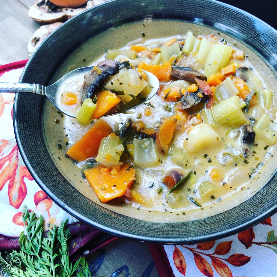 Hearty & Creamy Vegetable Stew