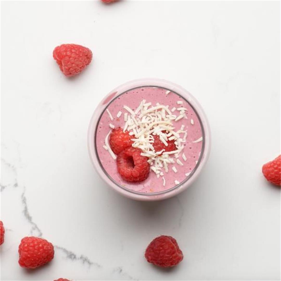 Plant-Based Berry Oatmeal Smoothie (VIDEO)