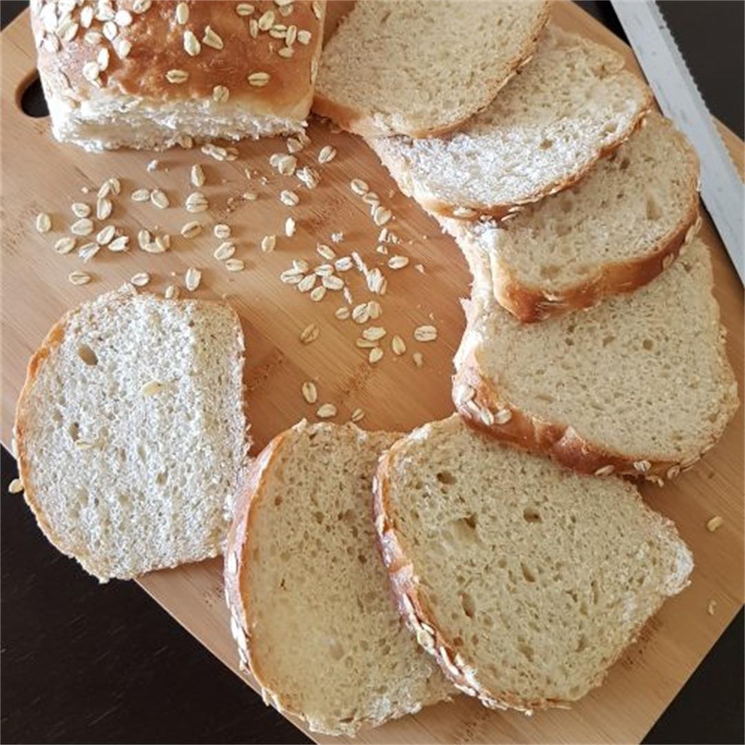 Sandwich Bread (APF/WWF)/Eggless Bread% $
