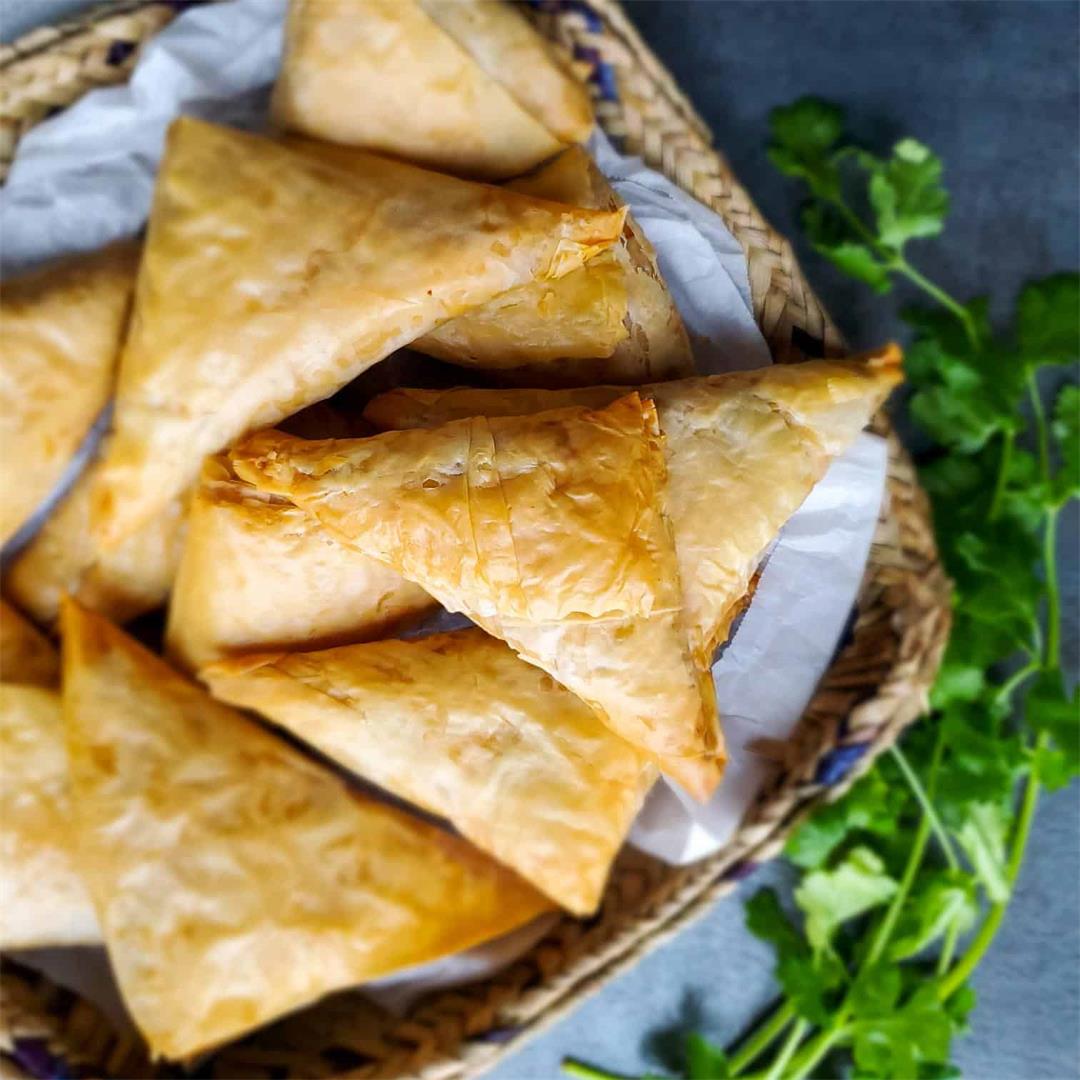 Baked Chicken samosa with phyllo