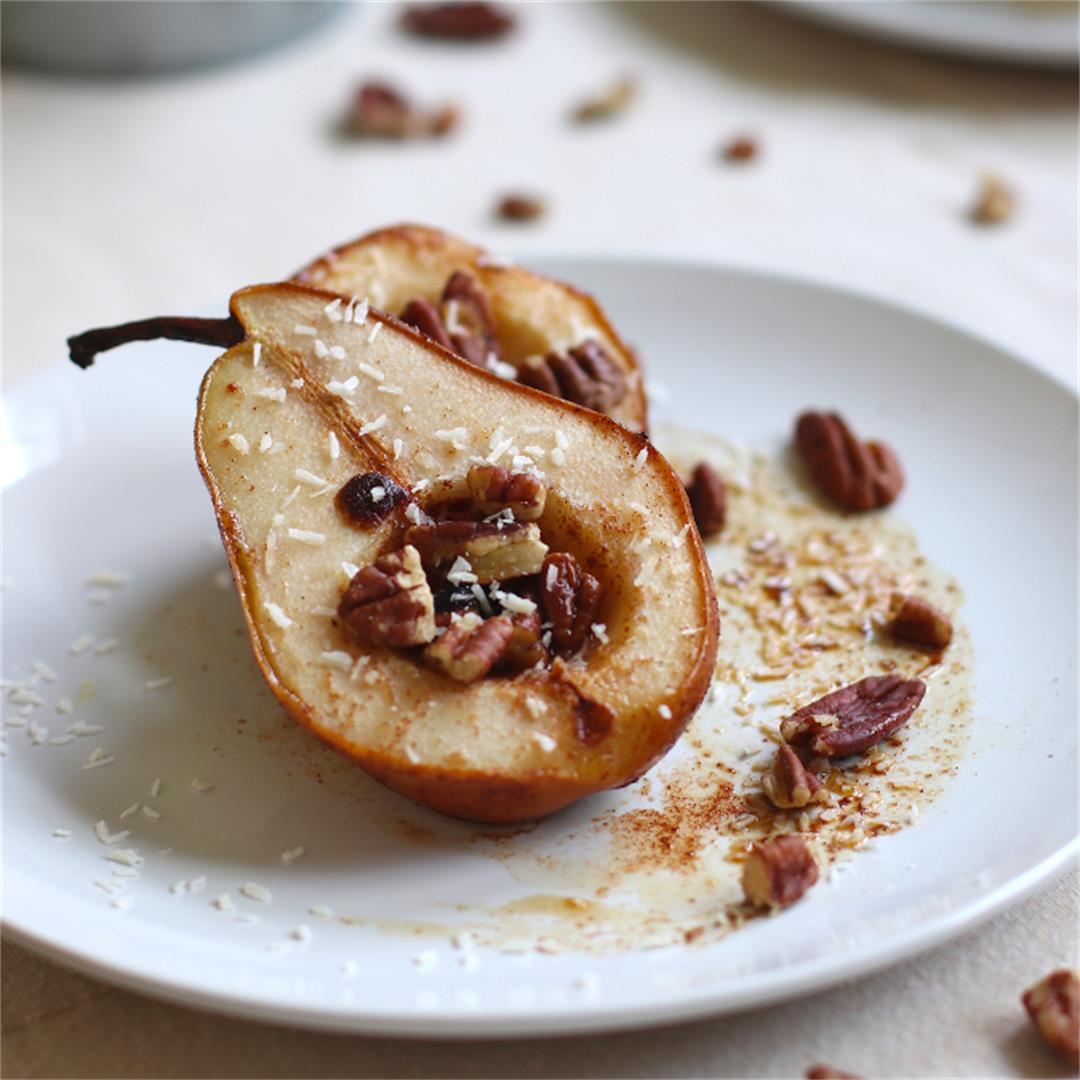 Baked Pears with Pecans