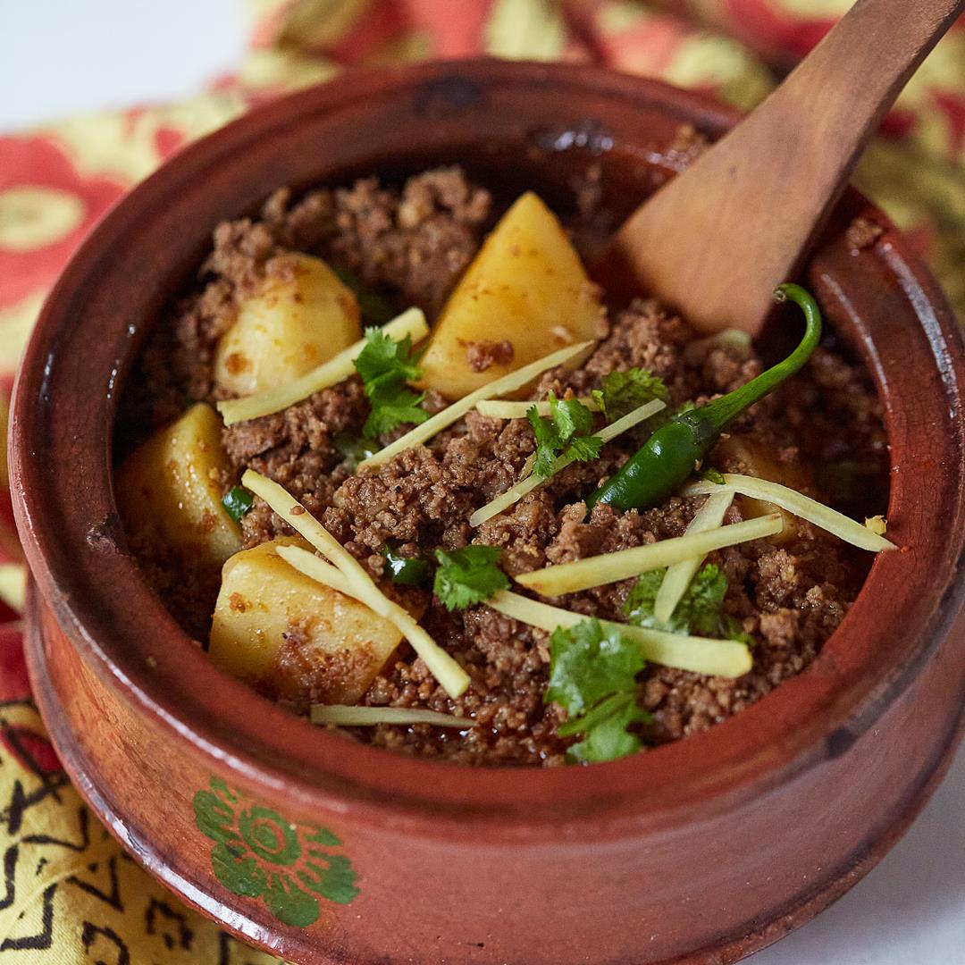 Keema Aloo (Minced Meat and Potato Curry)
