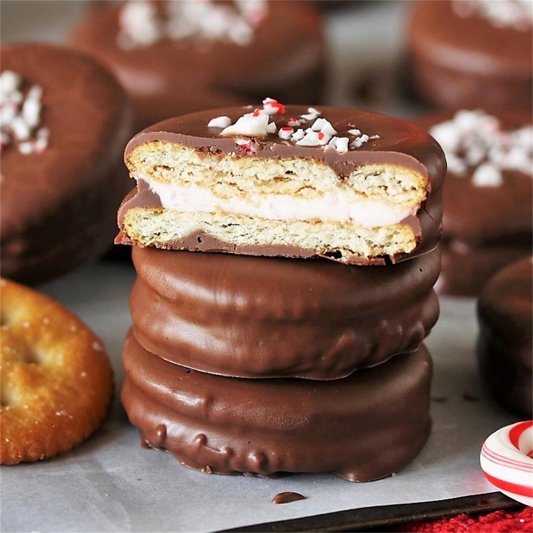 Chocolate Covered Peppermint Ritz Cookies